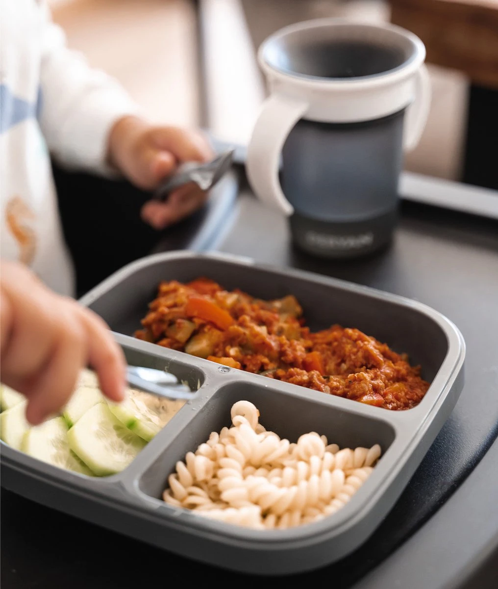 Deryan Quuby Set - Placemat - Plate Set - Kinderservies - Drinkbeker - Grijs 9 Deryan Quuby Set - Placemat - Plate Set - Kinderservies - Drinkbeker - Grijs - Afbeelding 7