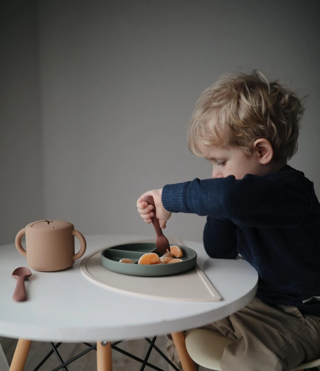 Siliconen Babylepel - Mushie - BPA Vrij - Set 2 - Zand & Blush Roze 6 Siliconen Babylepel - Mushie - BPA Vrij - Set 2 - Zand & Blush Roze - Afbeelding 4