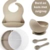 Ik Ben Zo Mooi Onbreekbaar Siliconen Kinderservies Met Zuignap Bordje Voor Baby En Kind - Set Van 6 Stuks - Doeskin Zand 1 Ik Ben Zo Mooi Onbreekbaar Siliconen Kinderservies Met Zuignap Bordje Voor Baby En Kind - Set Van 6 Stuks - Doeskin Zand -BIBS Shop 1093x1200 2