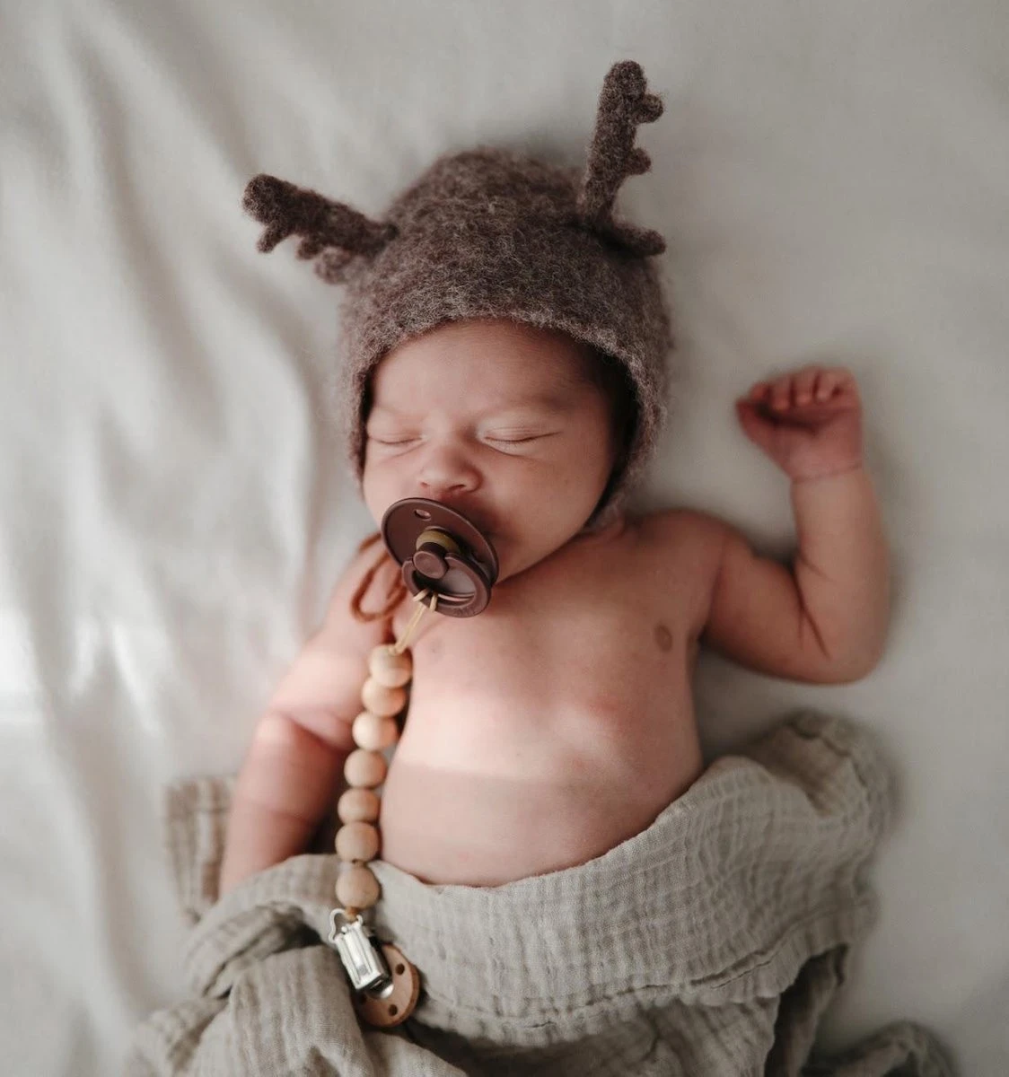 Bibs Fopspeen 18+ Maanden|Set 4 Stuks|Baby Pink, Peach Sunset , Blush, Ivory|Maat 3|T3 7 Bibs Fopspeen 18+ Maanden|Set 4 Stuks|Baby Pink, Peach Sunset , Blush, Ivory|Maat 3|T3 - Afbeelding 5