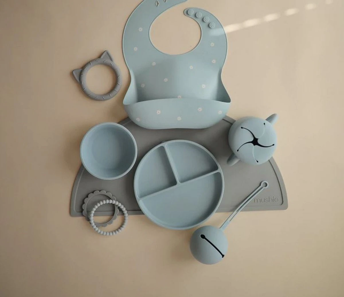 Mushie - Siliconen Vakjesbord Met Zuignap - Borden & Kommen - Powder Blue 4 Mushie - Siliconen Vakjesbord Met Zuignap - Borden & Kommen - Powder Blue - Afbeelding 2