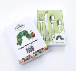 Lucardi Rupsje Nooitgenoeg Bestekset - 4-delig 10 Lucardi Rupsje Nooitgenoeg Bestekset - 4-delig -BIBS Shop 1200x1121