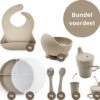 Ik Ben Zo Mooi 8-delige Siliconen Kinderservies Set Met Bord En Kom Met Zuignap - Doeskin Zand 1 Ik Ben Zo Mooi 8-delige Siliconen Kinderservies Set Met Bord En Kom Met Zuignap - Doeskin Zand -BIBS Shop 1200x1141