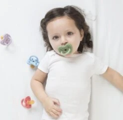 HEVEA Dental Speen 2 Stuks | 3-36 Maanden Orthodontisch | Gorgeous Grey + Nordic Sea Green 9 HEVEA Dental Speen 2 Stuks | 3-36 Maanden Orthodontisch | Gorgeous Grey + Nordic Sea Green -BIBS Shop 1200x1167 5