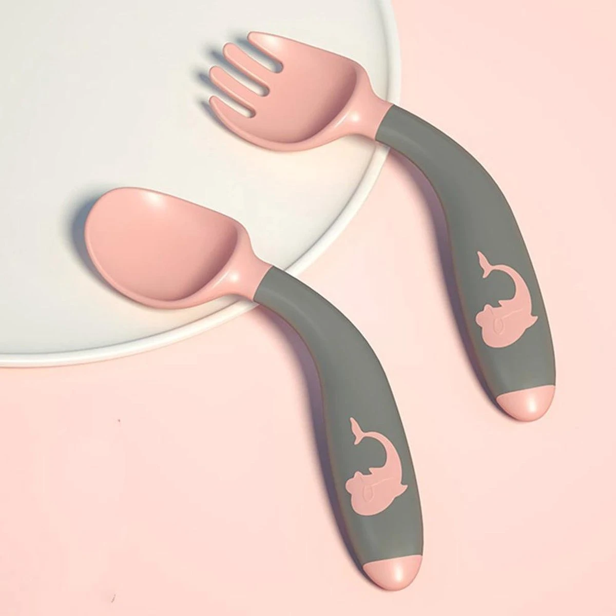 Merkloos Baby Bestek Siliconen - Vork En Lepel - Buigzaam Oefenbestek - Babyservies - Roze 3 Merkloos Baby Bestek Siliconen - Vork En Lepel - Buigzaam Oefenbestek - Babyservies - Roze