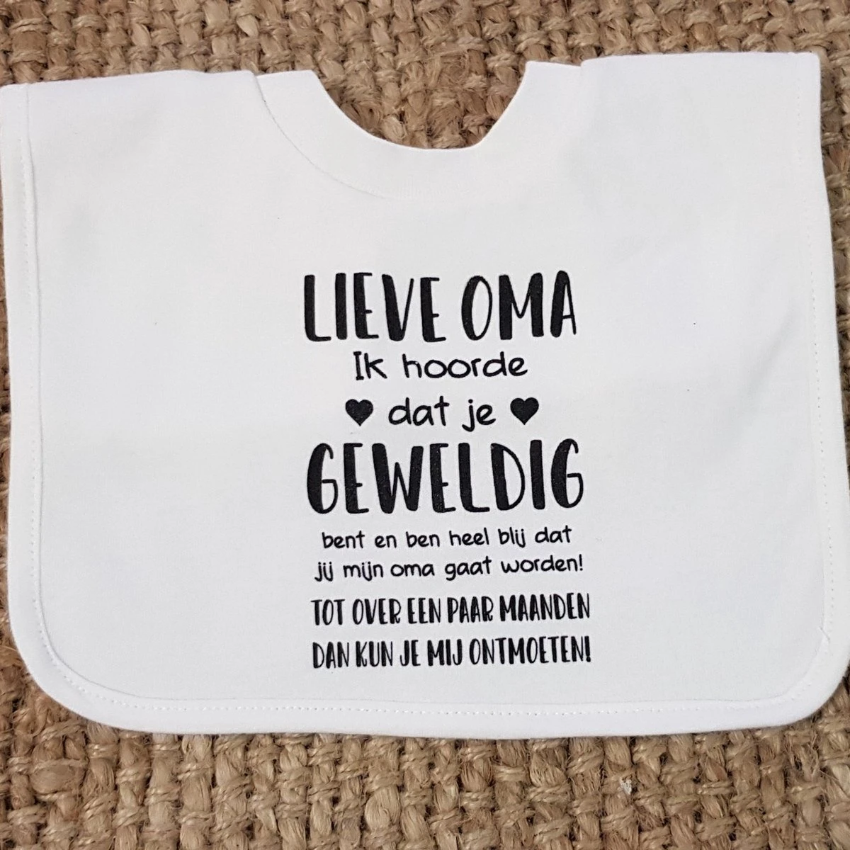 Merkloos Baby Slabbetje Cadeau Tekst Oma Je Wordt Oma Hoera Zwangerschap Bekendmaking Aankondiging Voor De Liefste Aanstaande Geboorte Gaat Worden Jullie Worden Zwangerschapsaankondiging 3 Merkloos Baby Slabbetje Cadeau Tekst Oma Je Wordt Oma Hoera Zwangerschap Bekendmaking Aankondiging Voor De Liefste Aanstaande Geboorte Gaat Worden Jullie Worden Zwangerschapsaankondiging