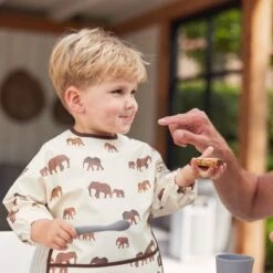 Jollein Slab Waterproof Met Mouw Meadow - Rosewood 30 Jollein Slab Waterproof Met Mouw Meadow - Rosewood -BIBS Shop 1200x1200 226