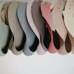 Mushie Siliconen Baby Slabbetje Met Opvangbakje |Cambridge Blue | BPA Ftalaatvrij| Afwasbaar 26 Mushie Siliconen Baby Slabbetje Met Opvangbakje |Cambridge Blue | BPA Ftalaatvrij| Afwasbaar -BIBS Shop 1200x1200 274