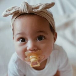 Difrax Fopspeen 6+ Maanden Natural Speen - Lichtgeel/Peach - 2 Stuks 14 Difrax Fopspeen 6+ Maanden Natural Speen - Lichtgeel/Peach - 2 Stuks -BIBS Shop 1200x1200 314