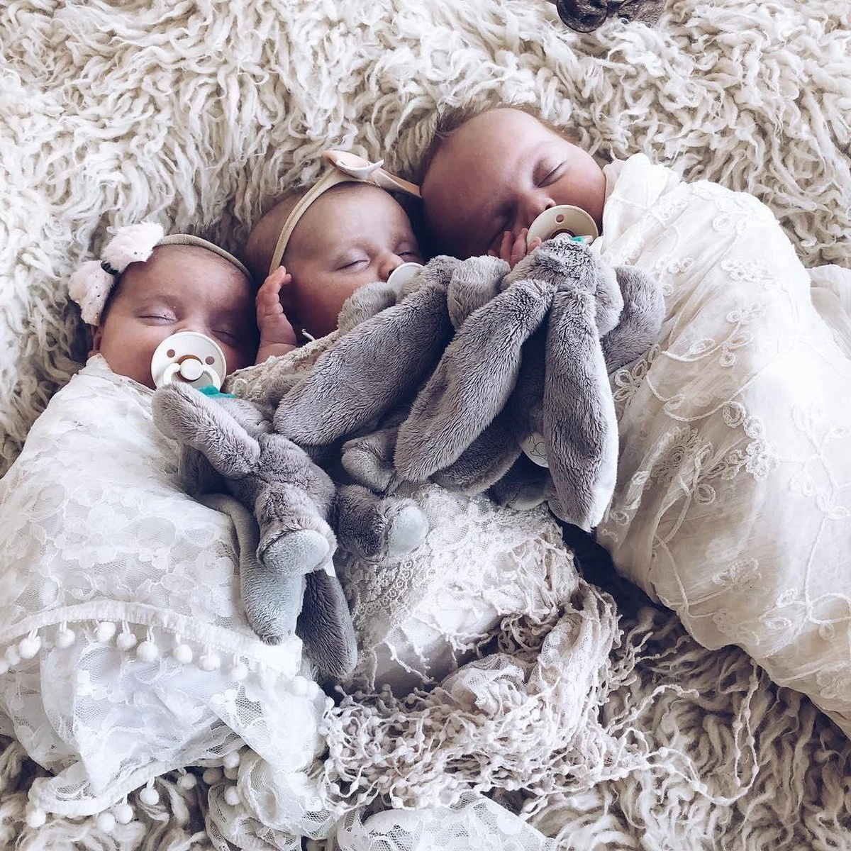 MijnNami Speenknuffel Konijntje En Soother Speen - Afneembaar Speentje - BPA Vrij 8 MijnNami Speenknuffel Konijntje En Soother Speen - Afneembaar Speentje - BPA Vrij - Afbeelding 6