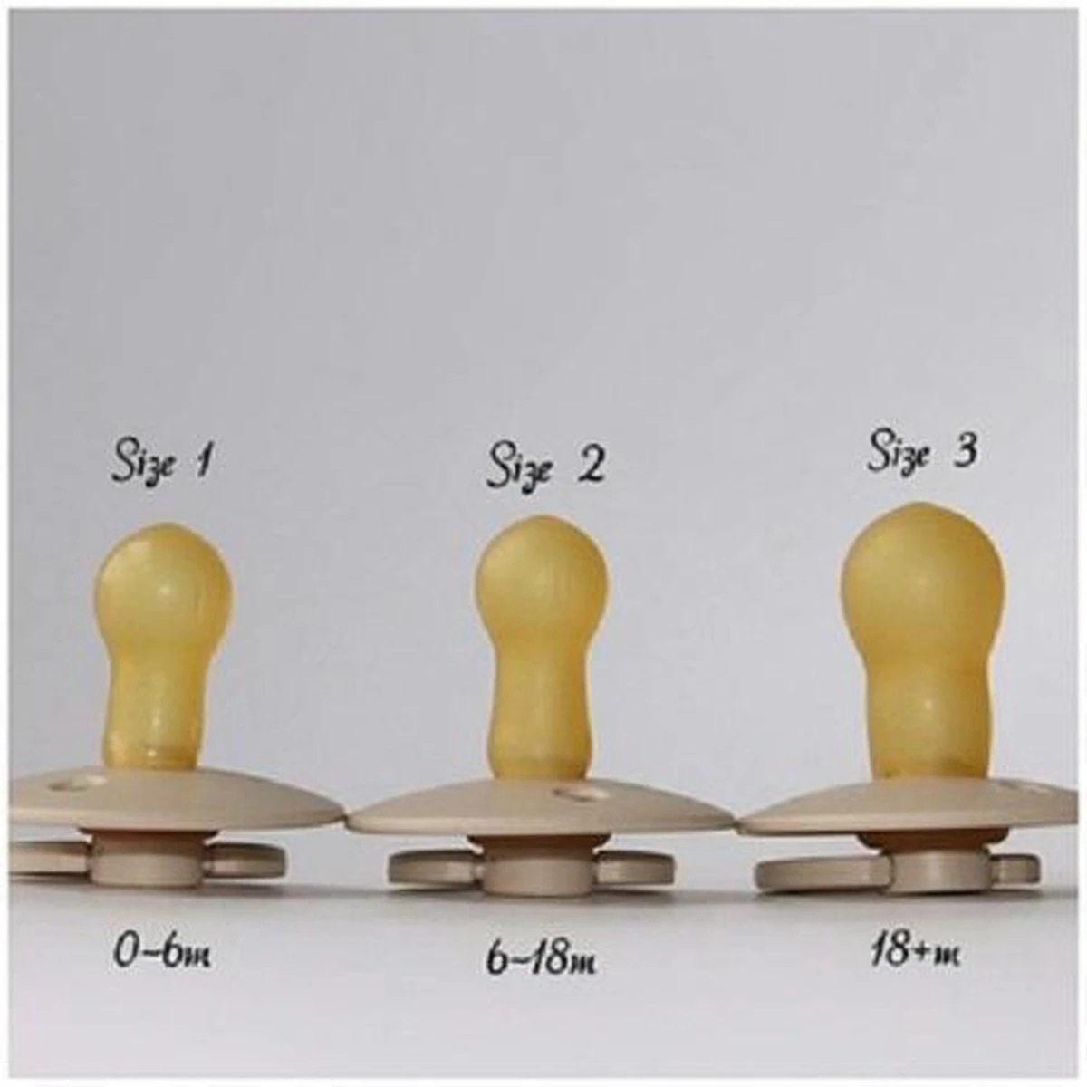 BIBS Fopspeen 18+ Maanden Black | Maat 3 | T3 | (1 Stuk) 4 BIBS Fopspeen 18+ Maanden Black | Maat 3 | T3 | (1 Stuk) - Afbeelding 2