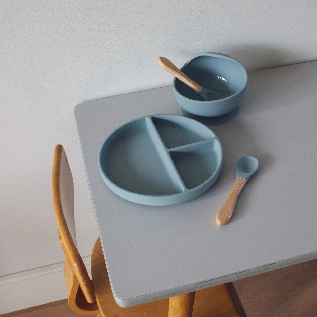 Kids Cultures | Kinderservies | Kinderbord En Kom Met Zuignap | Baby Servies | Blauw 7 Kids Cultures | Kinderservies | Kinderbord En Kom Met Zuignap | Baby Servies | Blauw - Afbeelding 5