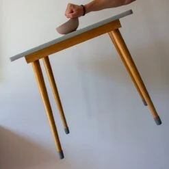 Kids Cultures | Baby Servies | Baby Bordje Met Zuignap Inclusief Lepel | Kinderbord | Taupe -BIBS Shop 1200x1200 642