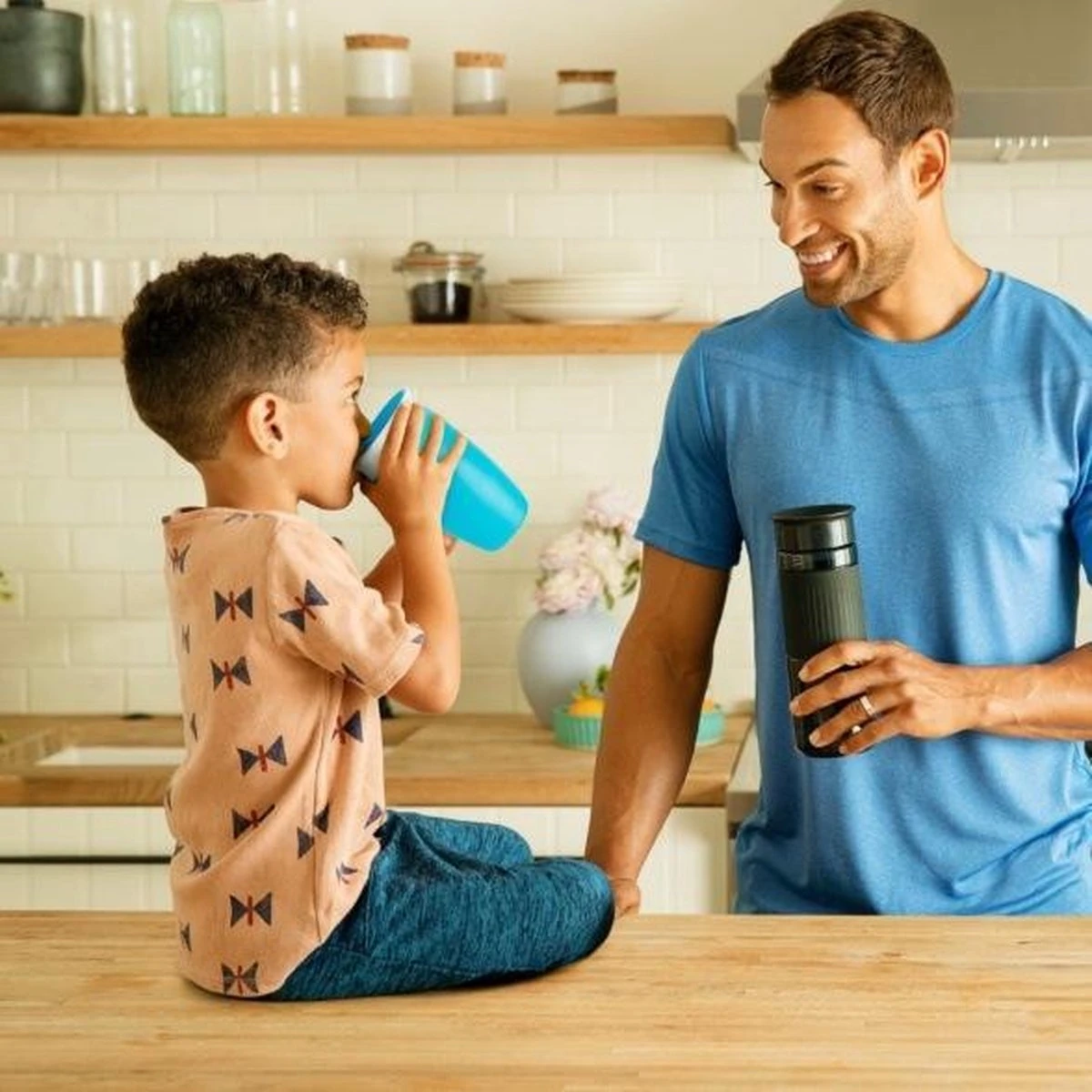 Munchkin Miracle 360 Sippy Cup Drinkbeker Blauw 8 Munchkin Miracle 360 Sippy Cup Drinkbeker Blauw - Afbeelding 6