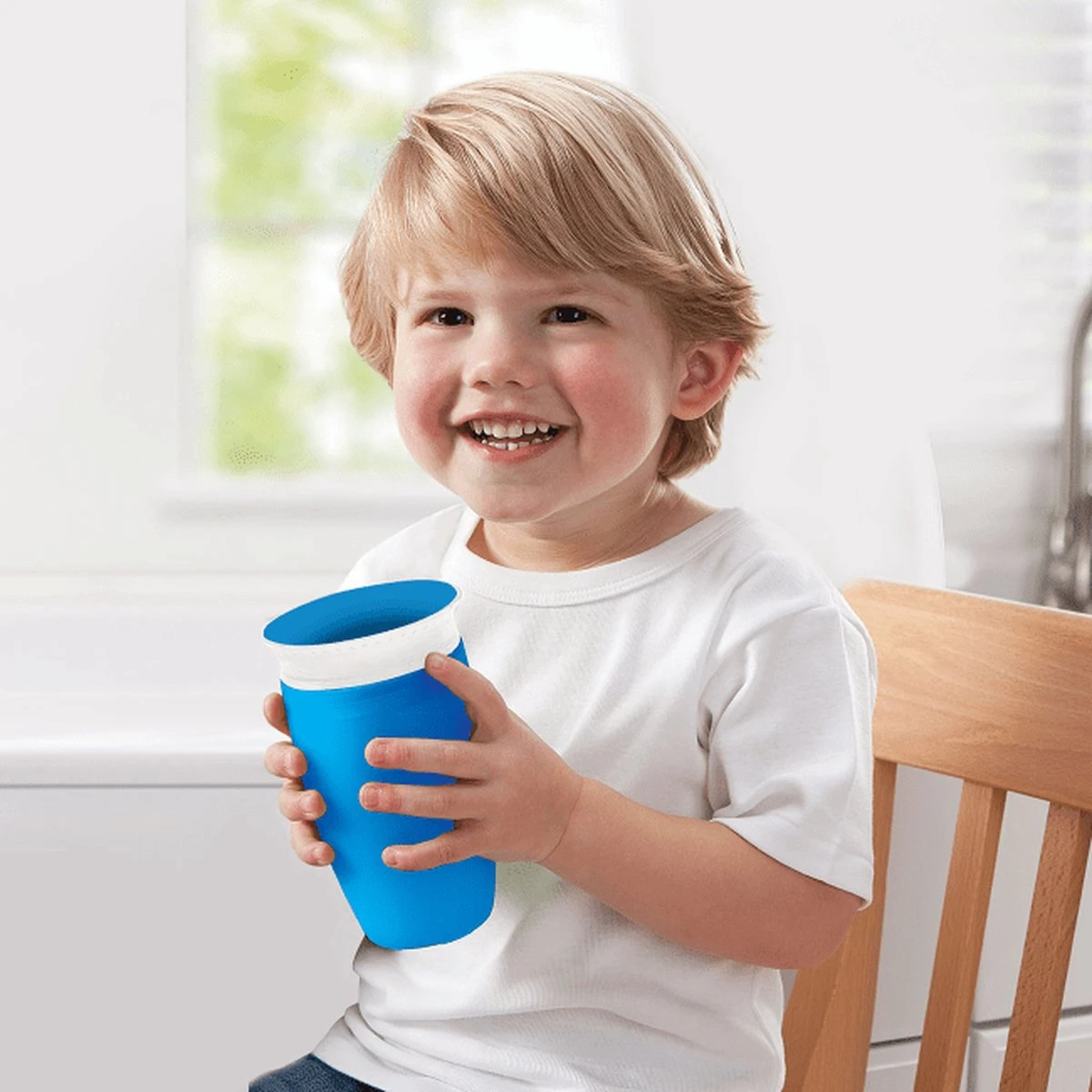 Munchkin Miracle 360 Sippy Cup Drinkbeker Blauw 11 Munchkin Miracle 360 Sippy Cup Drinkbeker Blauw - Afbeelding 9