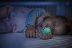 Philips Avent SCF376/12 Fopspeen - Oplichtende Ultra Air 28 Philips Avent SCF376/12 Fopspeen - Oplichtende Ultra Air -BIBS Shop 1200x800 136