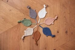 Jollein Speendoekje Badstof Leaf - Jeans Blue -BIBS Shop 1200x800 196