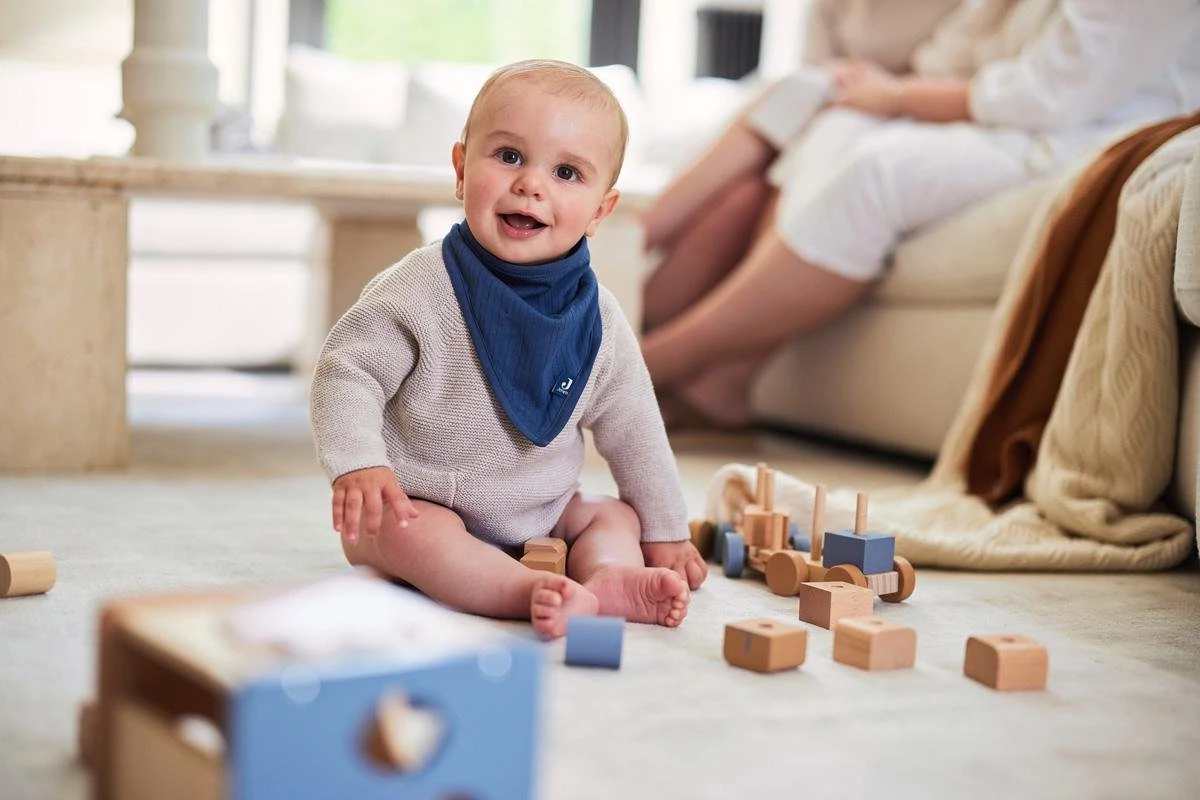Jollein Slab Bandana Basic Stripe - Jeans Blue - 2 Stuks 7 Jollein Slab Bandana Basic Stripe - Jeans Blue - 2 Stuks - Afbeelding 5