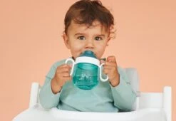 Mepal Mio – Antilekbeker 200 Ml – Gegarandeerd Lekvrij – Deep Pink – Kan Tegen Een Stootje – Drinkbeker Voor Kinderen – Oefenbeker -BIBS Shop 1200x826 4