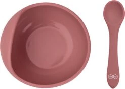JU&MP Kommetje Met Lepel - Baby - Kinderservies - Zuignap - Onbreekbaar - Roze -BIBS Shop 1200x851 2