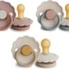 FRIGG Fopspeen Natuurrubber - Set Van 3 - Cotton Candy, Biscuit, Chamomile - Maat 2 - Leeftijd 6 Tot 18 Maanden 1 FRIGG Fopspeen Natuurrubber - Set Van 3 - Cotton Candy, Biscuit, Chamomile - Maat 2 - Leeftijd 6 Tot 18 Maanden -BIBS Shop 1200x890