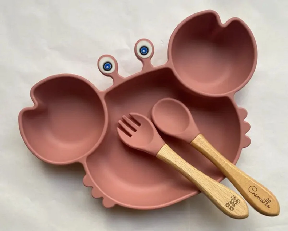 Baby Bord - Set - Van Les Petits Citrons Kinderbord Set -van Siliconen Met Zuignap Roze/ Luxe - Krab Vorm - Baby - Met Zuignap - Kinderservies - Babybord - Kinder Eetset - Kinderbord 3 Baby Bord - Set - Van Les Petits Citrons Kinderbord Set -van Siliconen Met Zuignap Roze/ Luxe - Krab Vorm - Baby - Met Zuignap - Kinderservies - Babybord - Kinder Eetset - Kinderbord