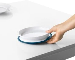 OXO Tot Stick & Stay Bord -Babybord Met Zuignap - Baby Servies- Navy 11 OXO Tot Stick & Stay Bord -Babybord Met Zuignap - Baby Servies- Navy -BIBS Shop 1200x967 1