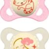MAM Fopspeen Nacht | Mam Fopspeen Night | Glow In The Dark Fopspeen | Roze | 0-6 Maanden | 2 Stuks -BIBS Shop 728x1200