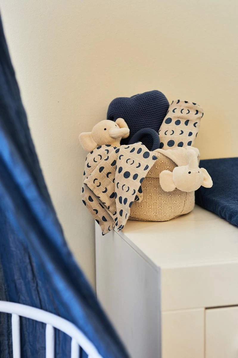 Jollein Knuffeldoekje Elephant - Nougat 4 Jollein Knuffeldoekje Elephant - Nougat - Afbeelding 2