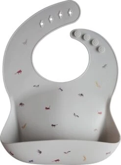 Mushie Siliconen Baby Slabbetje Met Opvangbakje | Rocket | BPA Ftalaatvrij| Afwasbaar -BIBS Shop 881x1200 1