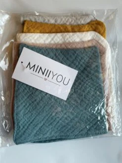 MINIIYOU - 5 Stuks Hydrofiele Bandana Slabbetjes - Effen Blauw - Geel Wit - Kwijlslabbetjes 15 MINIIYOU - 5 Stuks Hydrofiele Bandana Slabbetjes - Effen Blauw - Geel Wit - Kwijlslabbetjes -BIBS Shop 900x1200 4