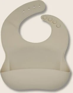 Little Tiger - Babyshower - Kraamcadeau - Kinderservies - Baby Servies - 4 Delig - Baby Bord - Baby Bestek - 100% BPA VRIJ - Kleur Zand -BIBS Shop 946x1200 2