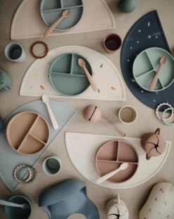 Mushie - Siliconen Babylepels - Babylepels - Ivory 17 Mushie - Siliconen Babylepels - Babylepels - Ivory -BIBS Shop 952x1200